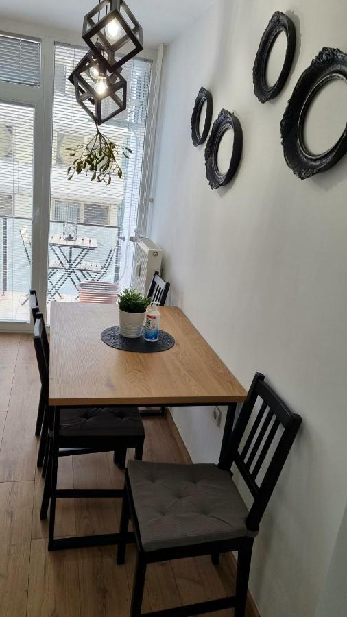 Apartman H8 Бьеловар Экстерьер фото
